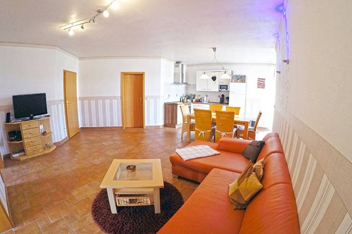 Ferienwohnung für 4 Personen, mit Garten in Grünow