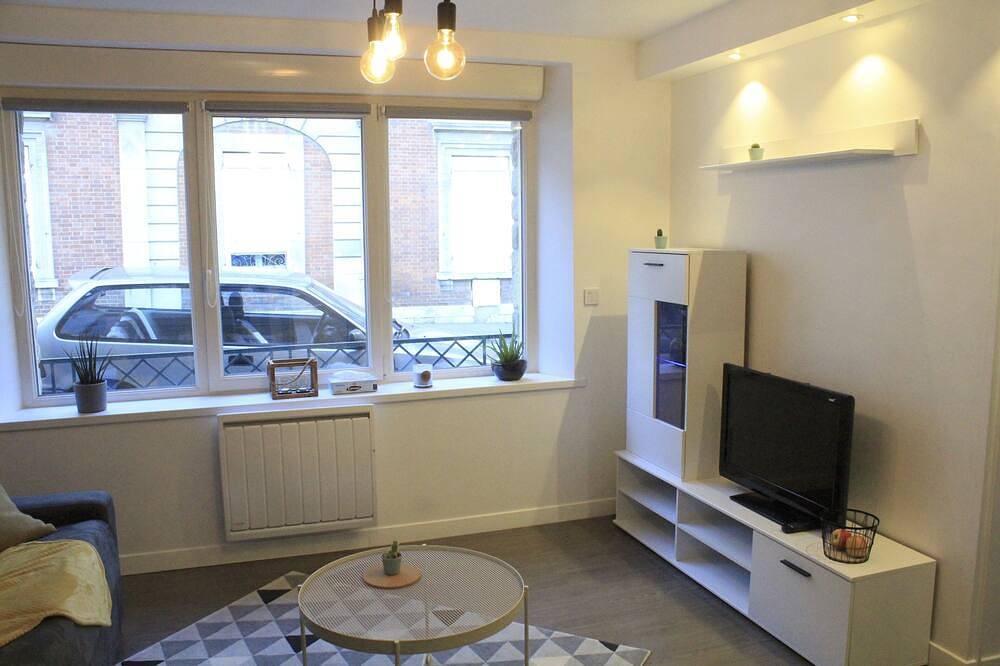 Entire apartment, Studio hyper downtown Épernay - Champagne in Épernay, Marne