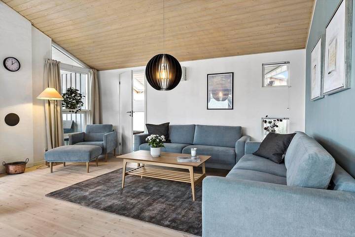 Ferienhaus für 9 Personen, mit Terrasse und Whirlpool auf Seeland - 4