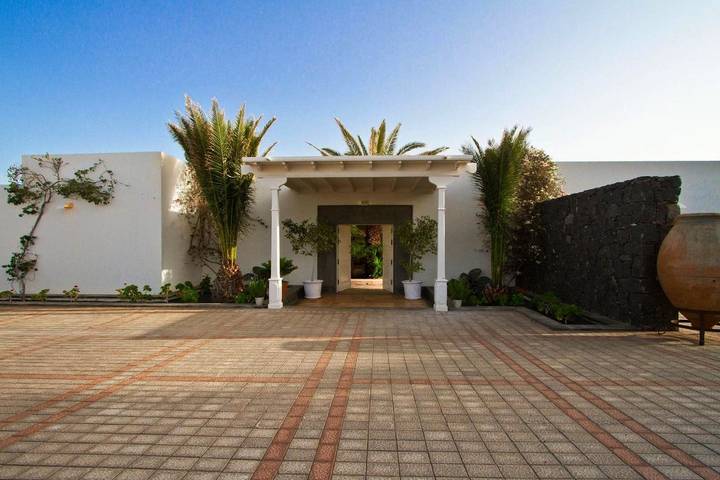 Ferienhaus für 11 Personen, mit Pool und Sauna sowie Whirlpool und Garten in Puerto Calero Marina - 2