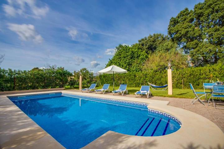 Villa for 4 people, with garden and terrace - 1