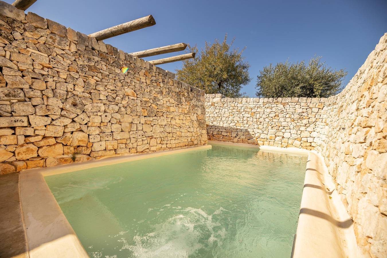 Trullo Fortuna Pool Suite - Loco... in Locorotondo, Province de Bari
