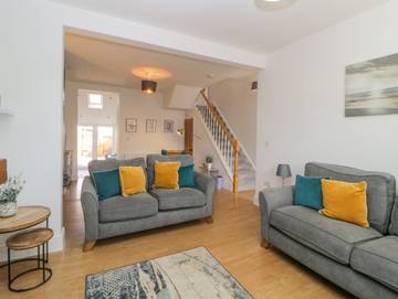 Glamping for 6 People in Exmouth, Devon, Photo 1