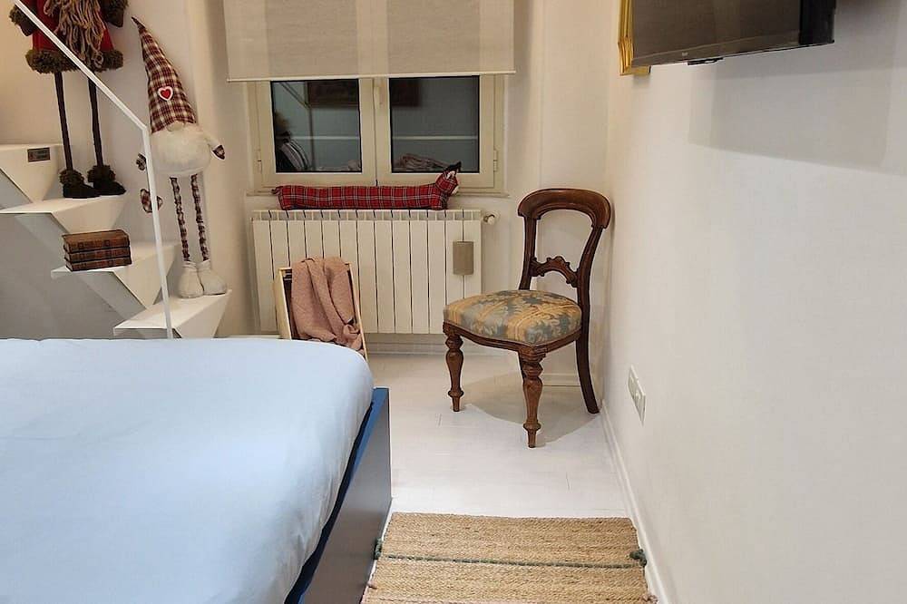 Apartamento entero, Cozy apartment in charming Roma with Ac, Wifi in Centro de Roma, Roma