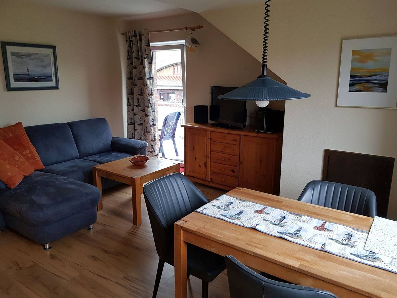 Ganze Ferienwohnung, Ferienwohnungen Tenge - Fw Wohnung Og links - Am Südring 1 in Hooksiel, Wangerland
