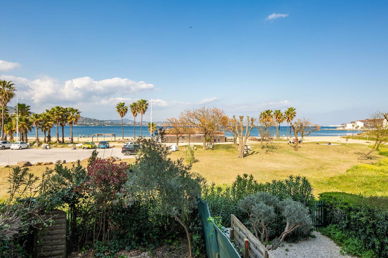 Ganze Wohnung, Ferienwohnung für 6 Personen mit Pool in Port Cogolin, Gassin