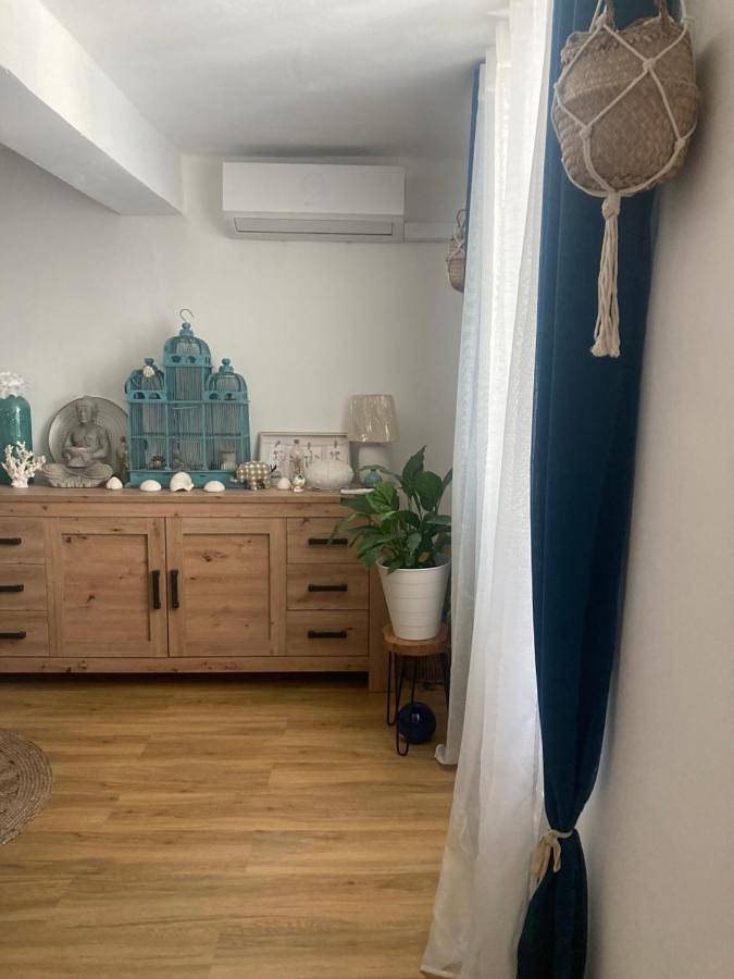 Location de vacances pour 4 personnes, avec terrasse à Pierrerue