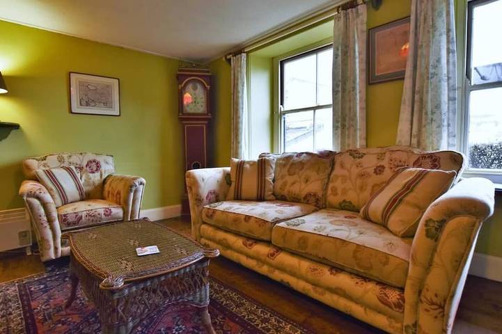Cottage for 4 people, with Garden in Polruan
