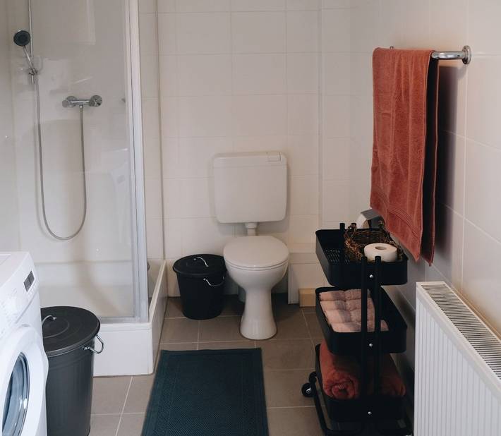 Bahnhof 123 - Zweibettzimmer, 20qm, mit Gemeinschaftsküche/-bad, max. 3 Personen in Fridingen an der Donau, Landkreis Tuttlingen