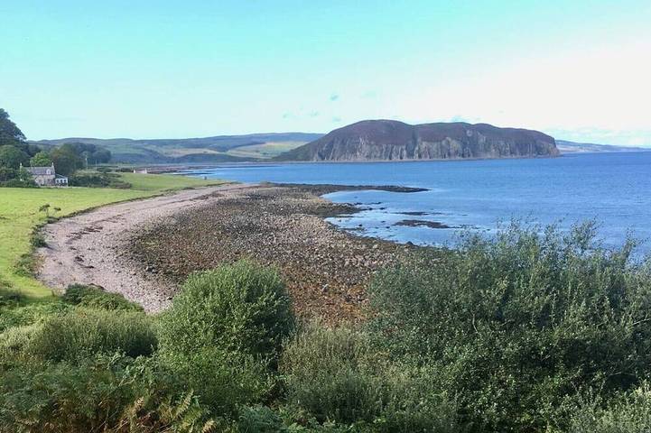 Holiday rental for 8 people, with terrace and garden on Campbeltown