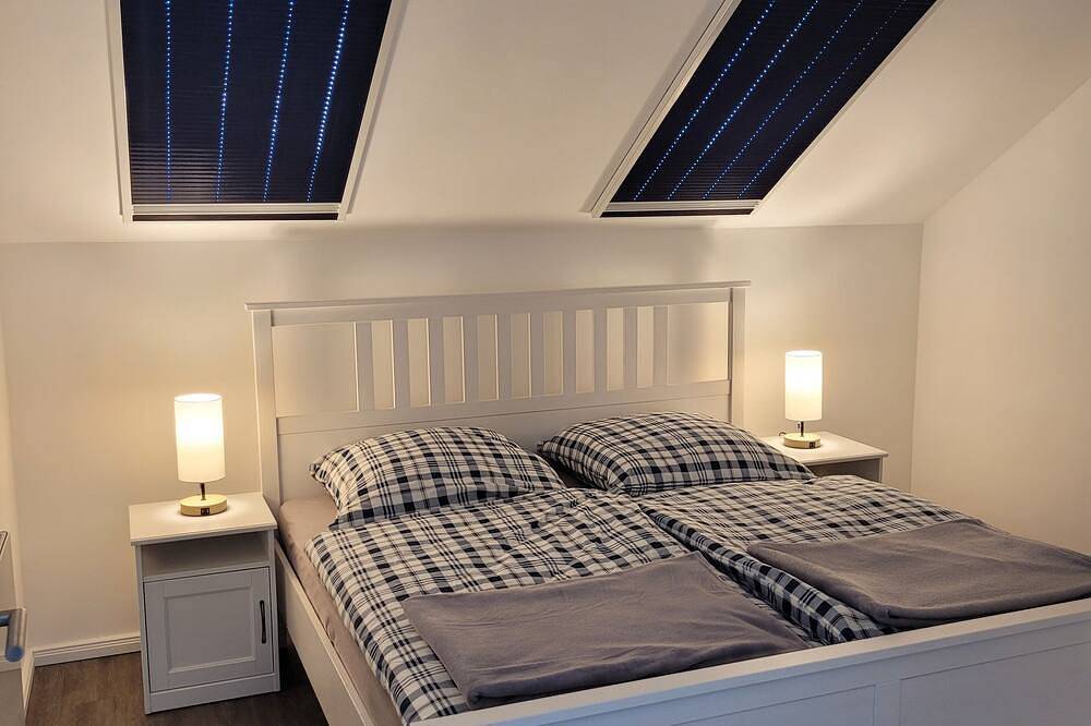 Ganze Wohnung, Gemütliche Dachgeschosswohnung mit Balkon in Klein Wittensee, Rendsburg-Eckernförde