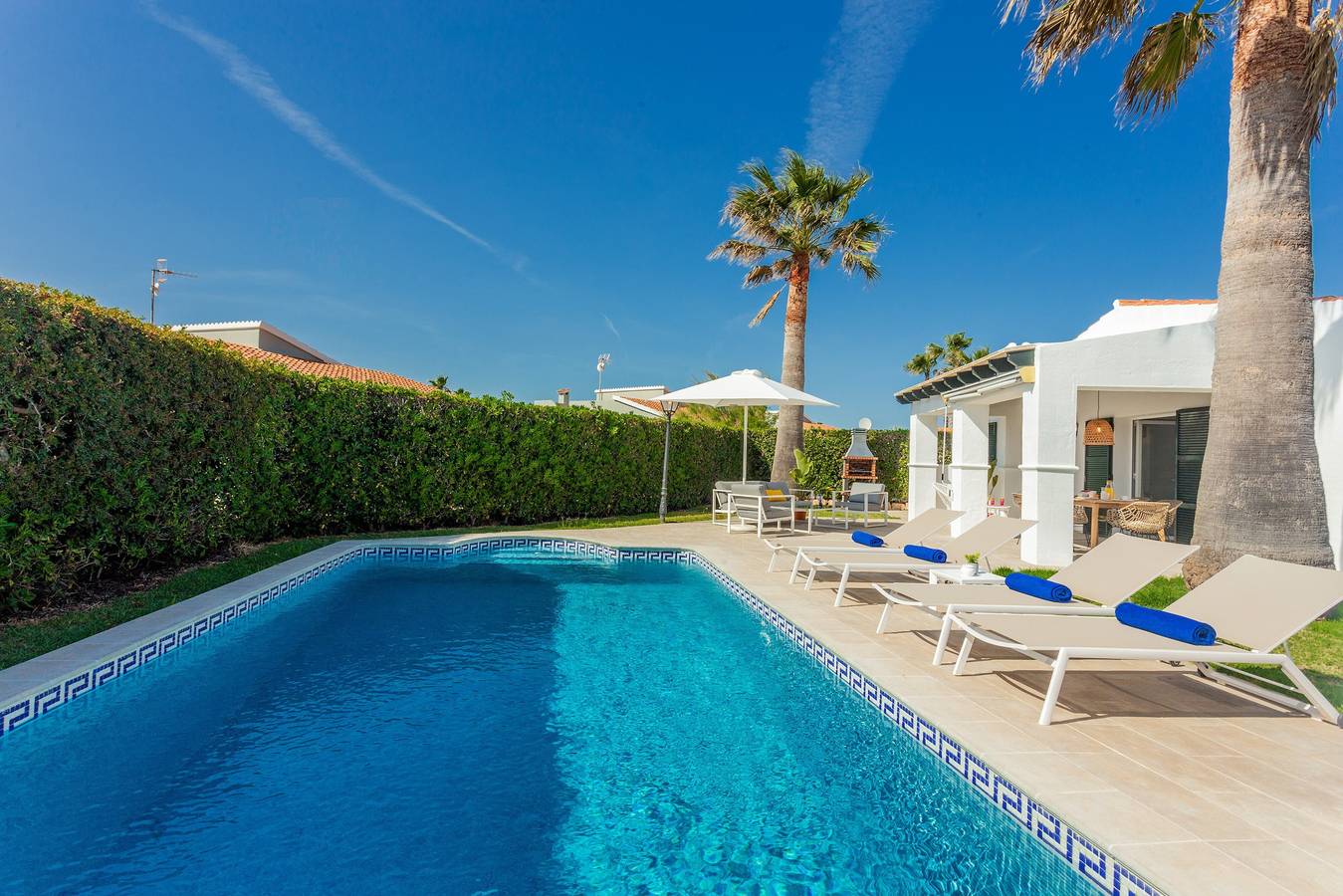 Villa Juanes with Pool, Garden, and Wi-Fi in Cap d'Artrutx, Ciutadella