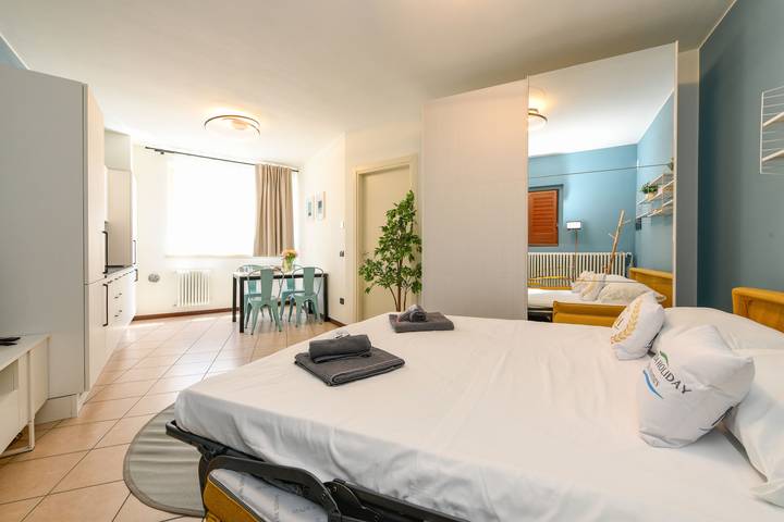 Ganze Wohnung, Palazzo Garda - City Studio 1 in Maderno, Toscolano-Maderno