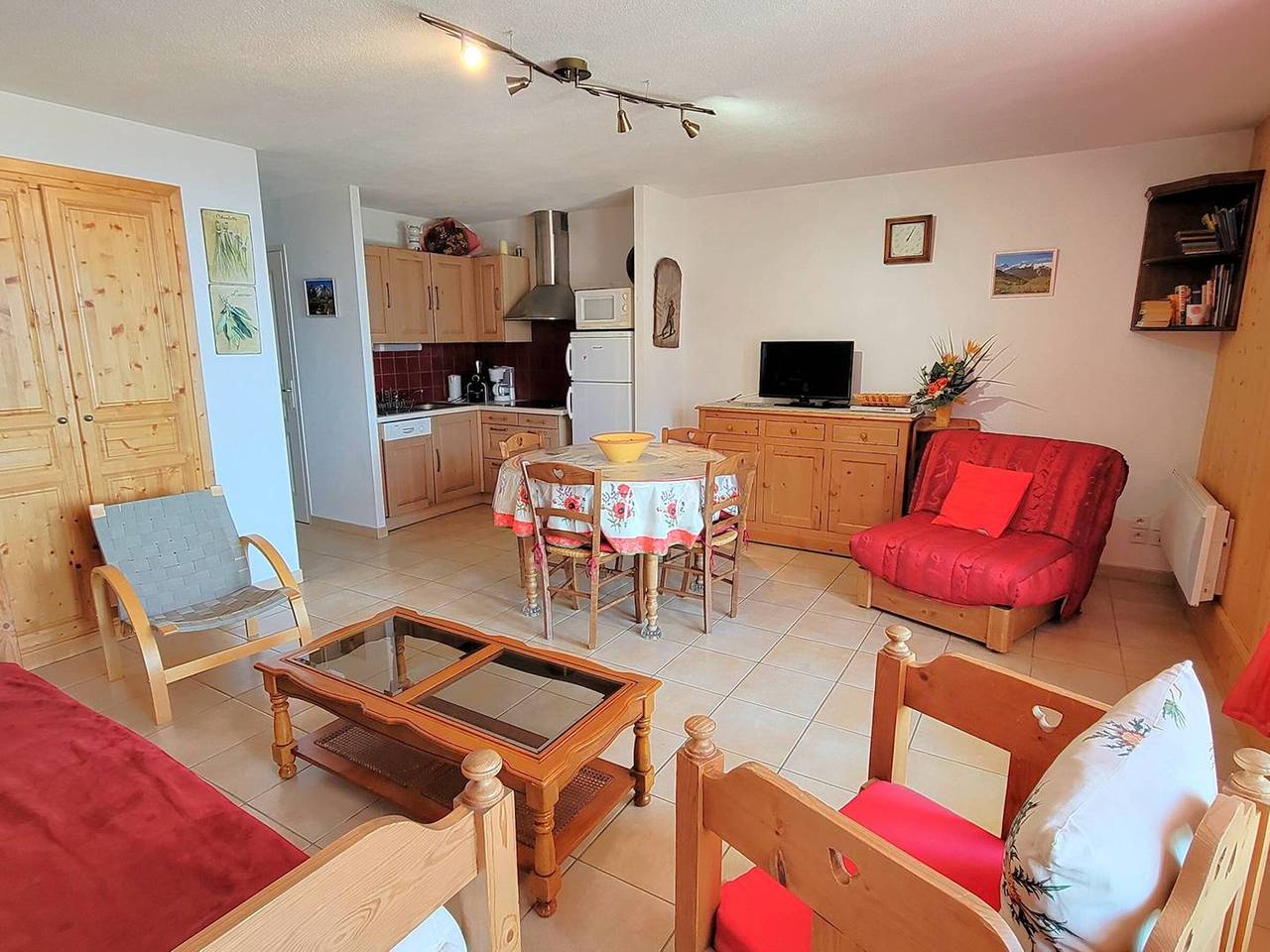Appartement entier, Appartement lumineux 5 pers avec terrasse plein Sud à Chaillol 1600 in Saint-Michel-de-Chaillol, Parc national des Écrins