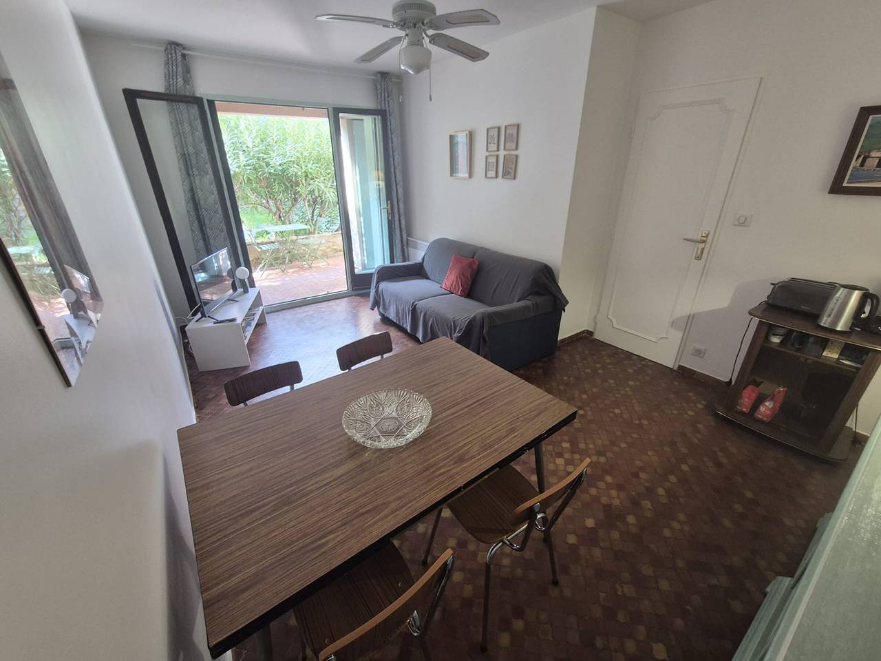 Appartement entier, Collioure : Appartement Lumineux T2 avec Terrasse et Parking in Côte Vermeille, Collioure