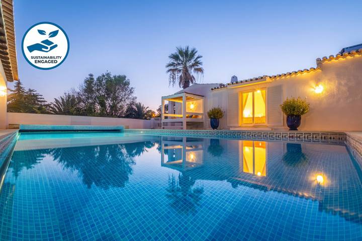 Casa de férias para 10 pessoas, com Terraço e Jardim em Mexilhoeira Grande