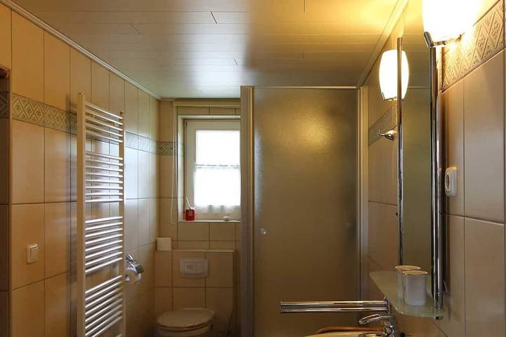 Ferienwohnung für 4 Personen, mit Garten, mit Haustier in Saal - 3