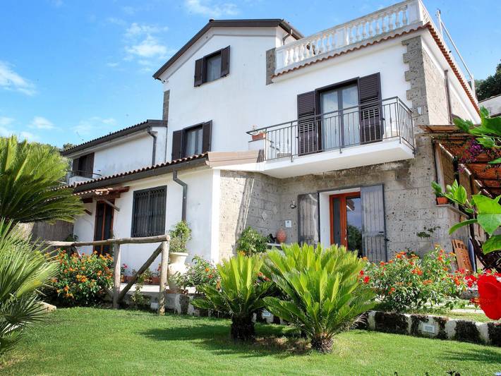 Holiday home for 8 people, with garden and pool - 1