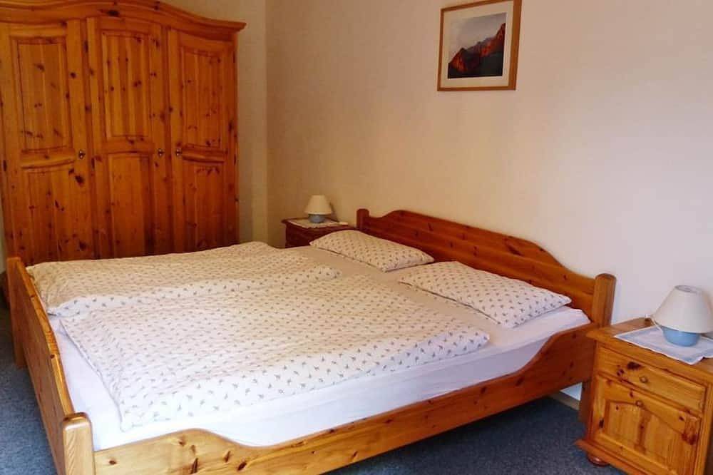 Ganze Wohnung, Ferienwohnung Nr. 2 - Ferienwohnung Fischer Gerhard in Oberammergau, Bayerische Alpen