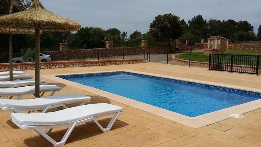 Natursteinfinca mit Pool und Garten in Palma, Mallorca Westen