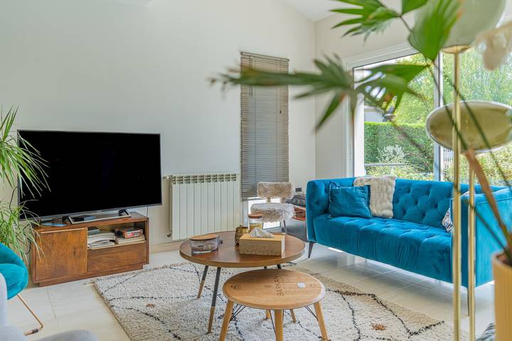 Villa "St Martin" con piscina privada, 2 terrazas privadas y Wi-Fi in Pompignac, Región de Burdeos