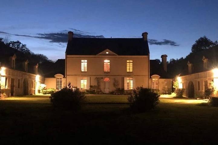 Gîte pour 15 personnes, avec jardin dans Torteval-Quesnay
