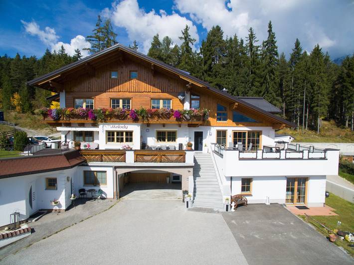 Ferienwohnung für 6 Personen, mit Ausblick und Garten sowie Sauna - 1