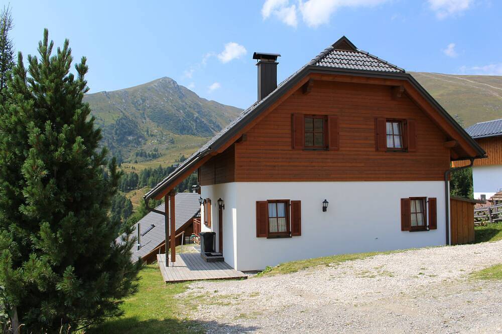 Top Ferienhaus mit 4 Schlafzimmern, Sauna, Kamin u .Internet Wlan in Reichenau (Österreich), Nockberge