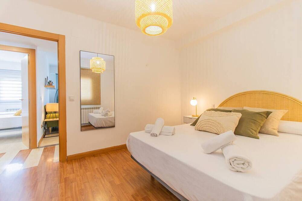 Ganze Wohnung, Your Ideal Base to explore Zaragoza`s delights in Saragossa, Saragossa Provinz