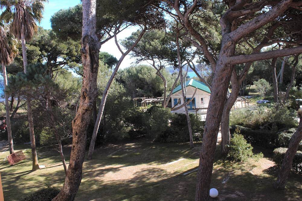 Appartement entier, Presqu'Ile de Giens - La Pinède (P&V) - climatisé - Wifi - Les pieds dans l'eau in Hyeres, Parc national de Port-Cros
