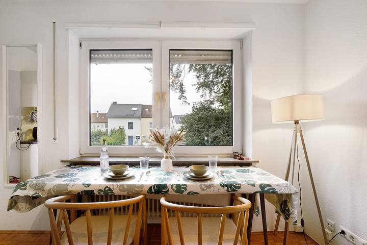 Hel enrumslägenhet, Studio Apartment 'Modernes  in Neu-Ulm' with Wi-Fi in Neu-Ulm, Schwaben (Bayern)