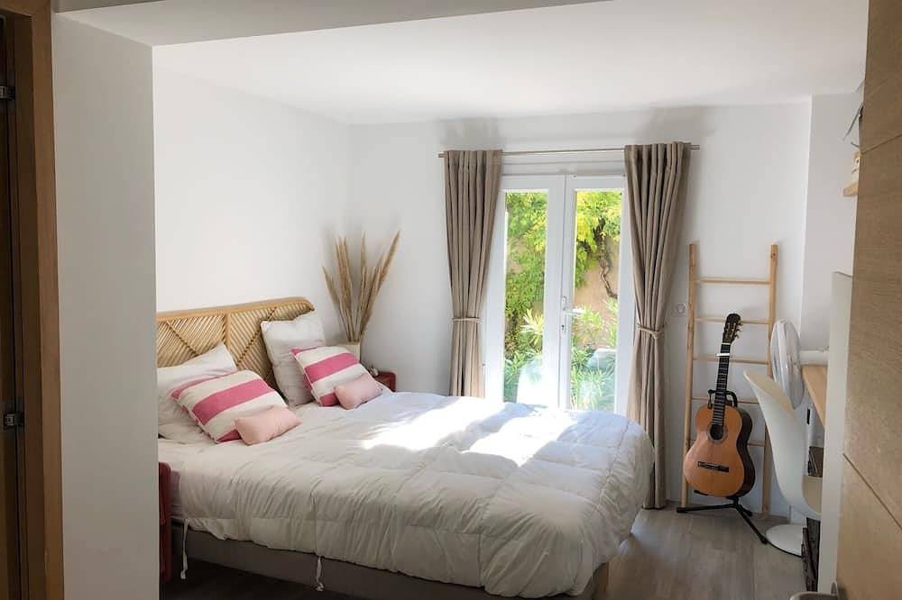 Rent house on the island of Porquerolles with exceptional location 6 sleeps in Porquerolles