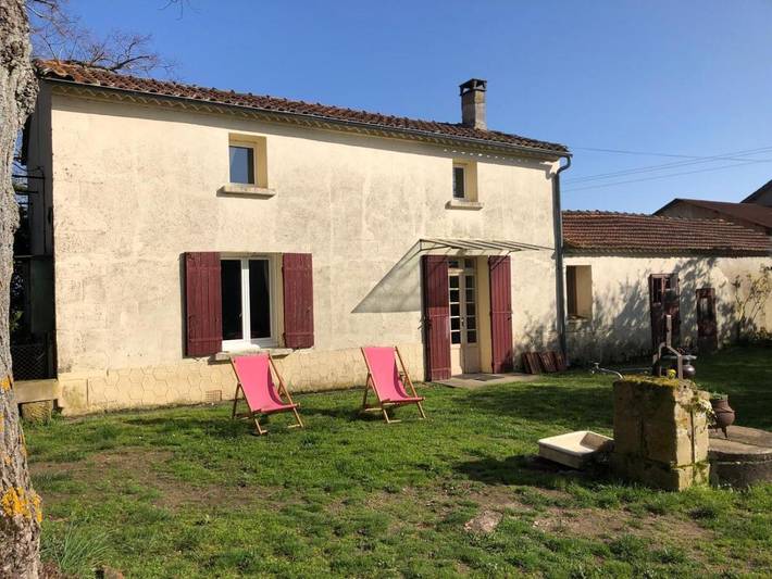 Location de vacances pour 7 personnes à Saint-Laurent-des-Vignes