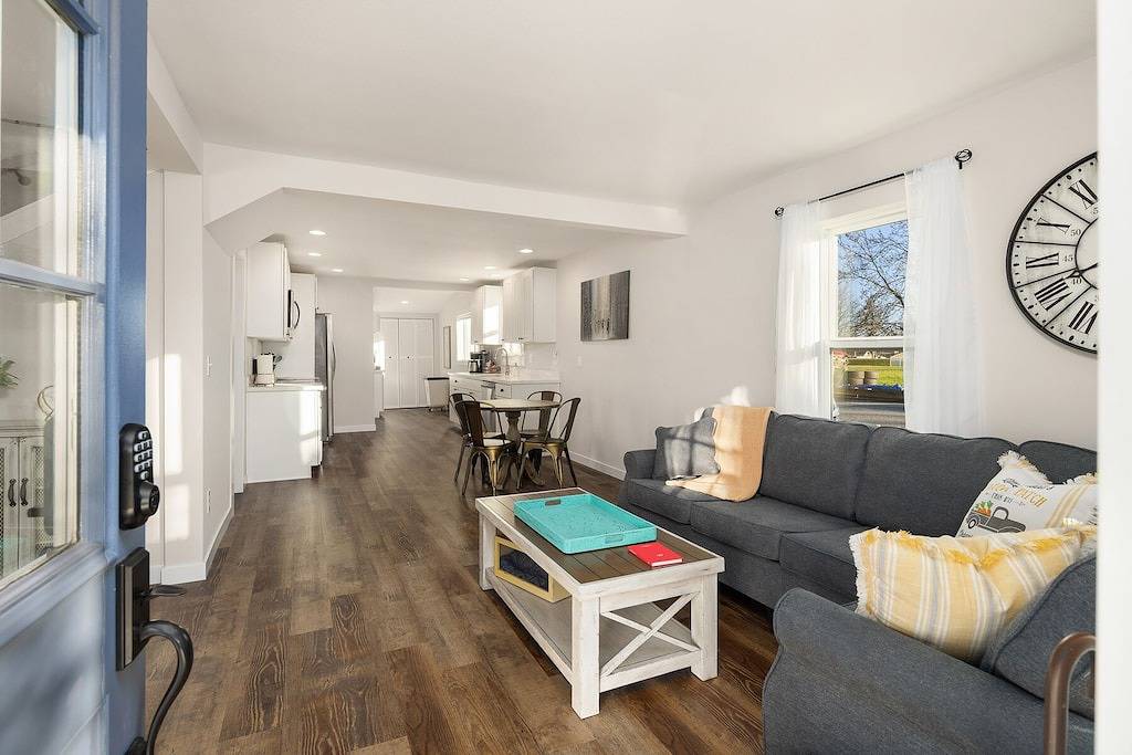 Vintage Trail House in Historic Downtown Snohomish- 3 bed 2 bath home in Snohomish, Mount Baker-Snoqualmie Nationalwald