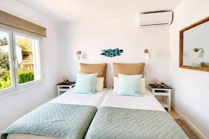 Villa Colibrí, con piscina privada para 6 personas in Son Ferrer, Calvià
