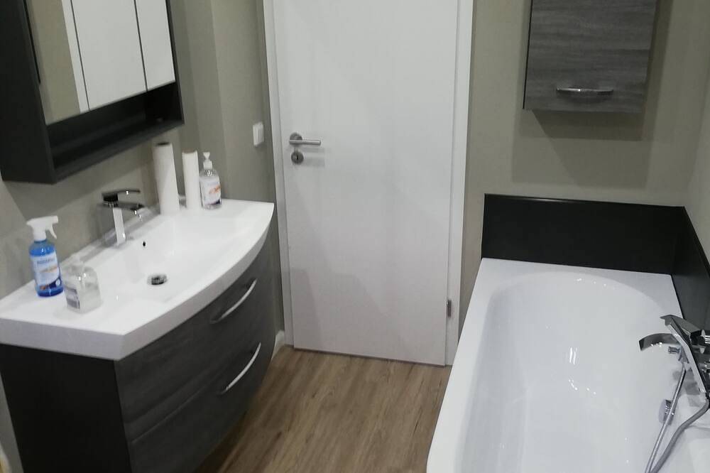 Ganze Wohnung, Top Ferienwohnung in Rurberg am Rursee, für 2 Personen, 45m², mit Balkon in Simmerath, Rureifel (Nordrhein-westfalen)