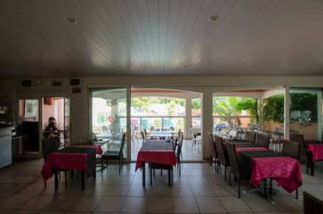 Wohnwagen für 4 Personen in Bormes-les-Mimosas, Parc national Port-Cros, Bild 3