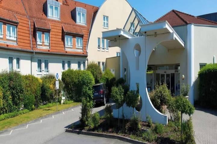 Your Hockenheim Escape | Pets Allowed | Double Room | Hockenheimring - 2.8 mi in Hockenheimring, Reilingen