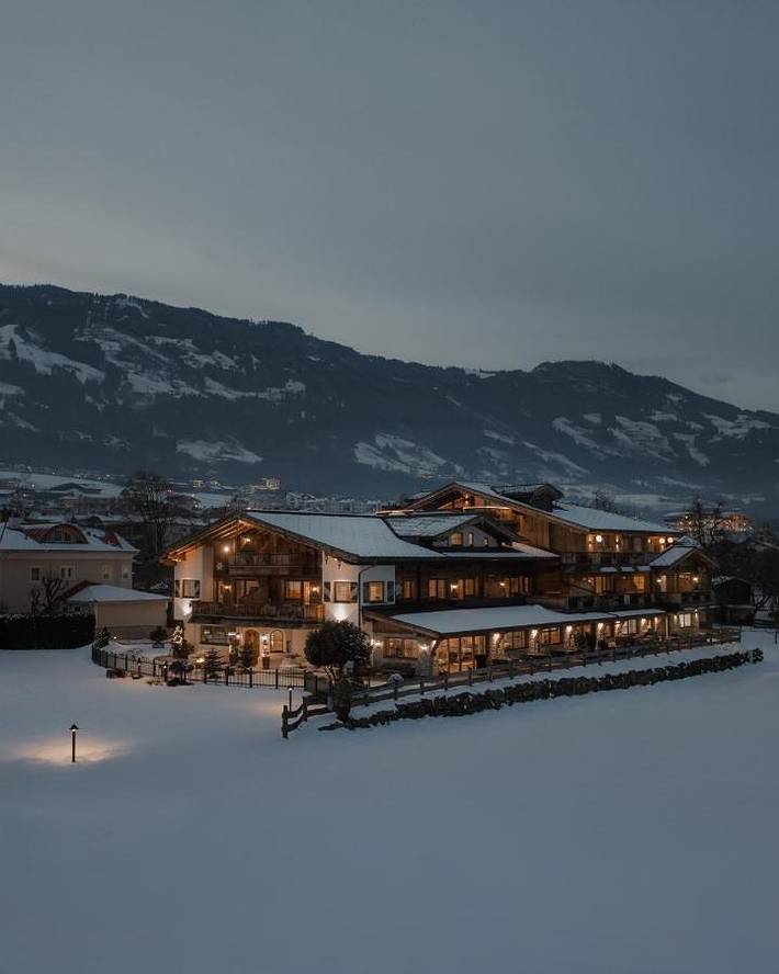 Appart’hôtel pour 5 personnes, avec vue et jardin ainsi que vue sur le lac et sauna