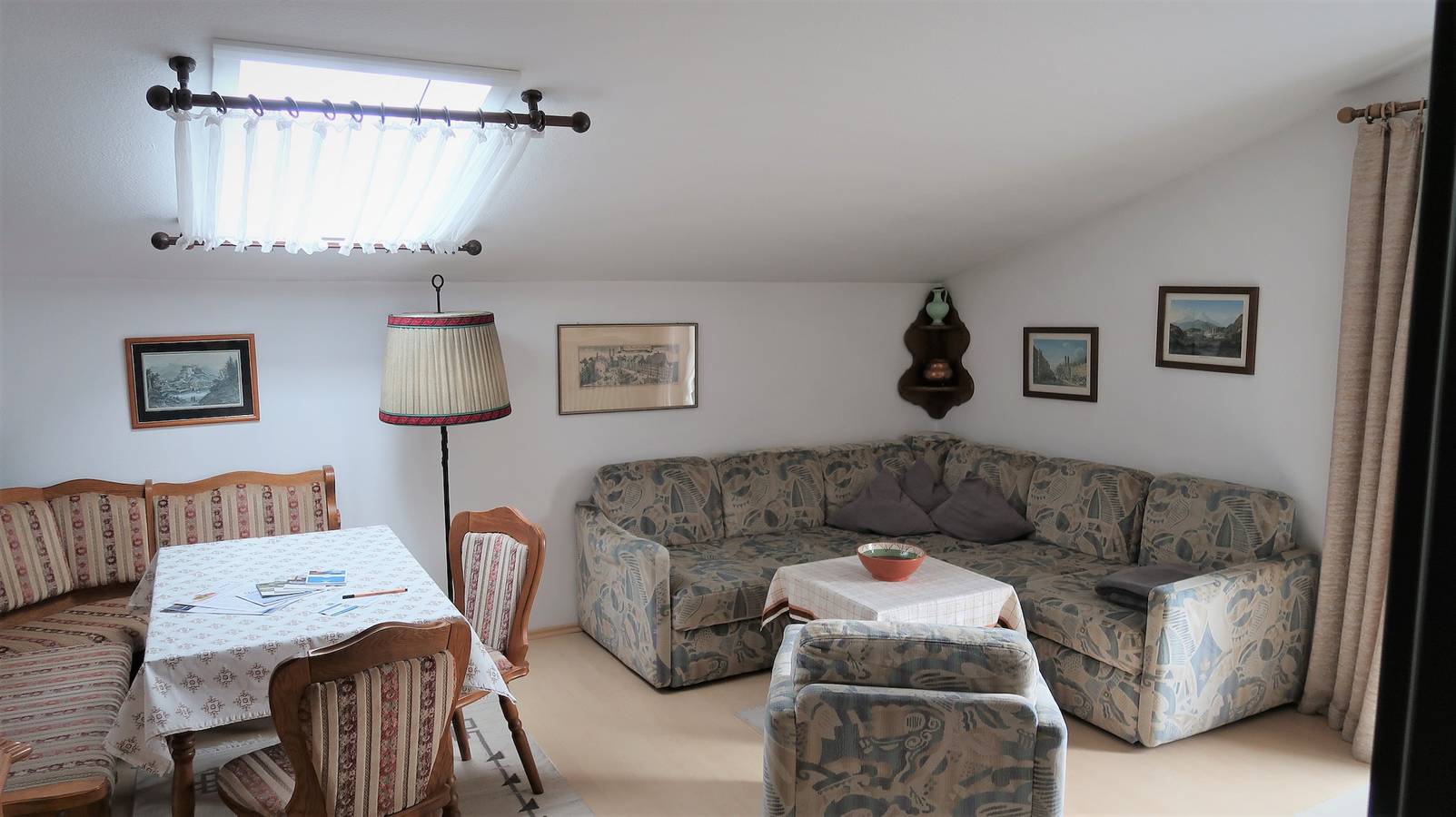 Ganze Ferienwohnung, Ferienwohnung Zahnder inkl. Chiemgaukarte - Ferienwohnung 55 qm, Balkon, Küche extra, 2 Schlafzimmer, max 3 Pers - Wlan in Ruhpolding, Bayerische Alpen