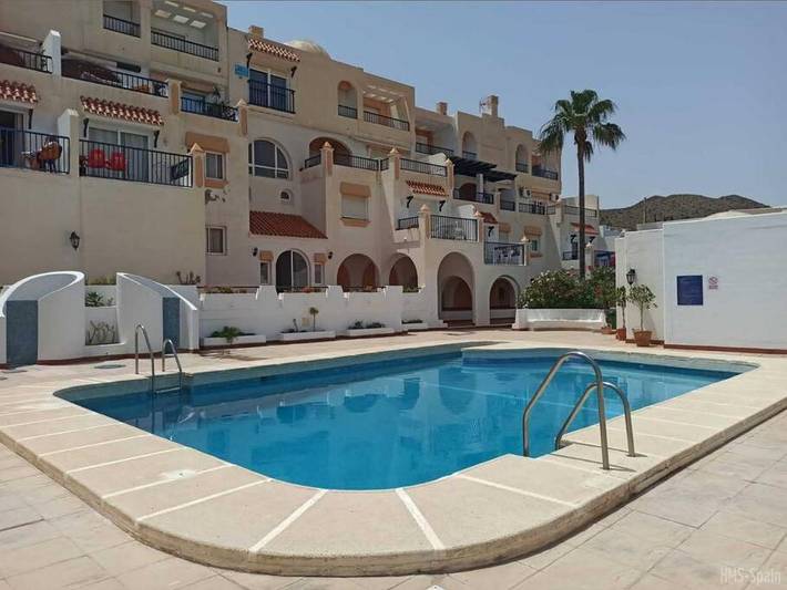 Apartamento de vacaciones para 4 personas, con balcón y piscina - 1