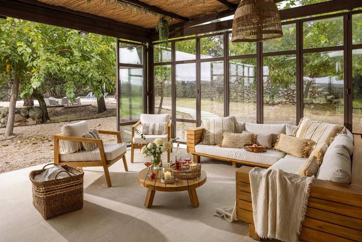 Casa rural para 12 personas, con piscina y jardín además de terraza y vistas en Mejorada