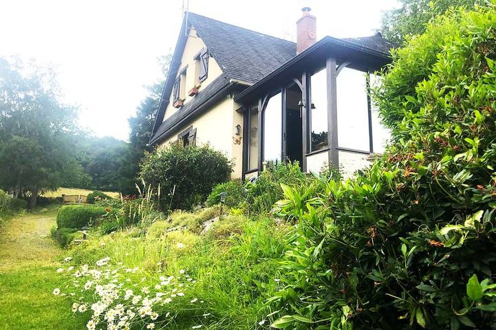 Location de vacances pour 5 personnes, avec Jardin à Montchamp