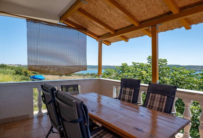 Appartement de vacances pour 8 personnes, avec balcon/terrasse et piscine