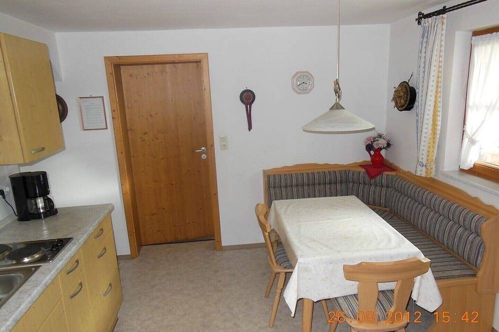 Ganze Wohnung, Landhaus in Oberstorf-Kornau, ruhig, gemütlich in Jauchen, Oberstdorf
