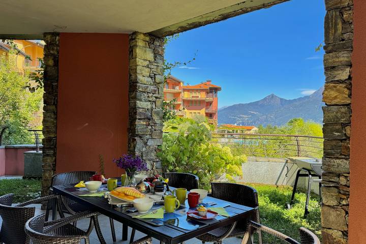 Gîte pour 6 personnes, avec piscine ainsi que vue sur le lac et terrasse dans Menaggio - 2