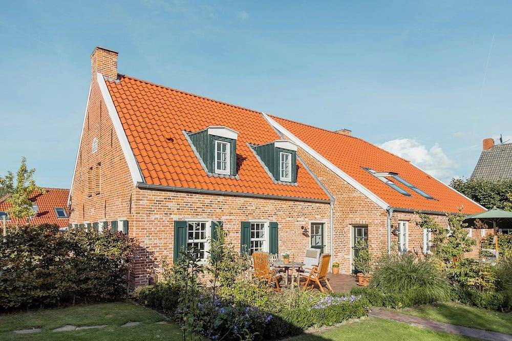 Ostfriesland erleben im Doppelhaus auf dem Gulfhof in Hinte, Landkreis Aurich