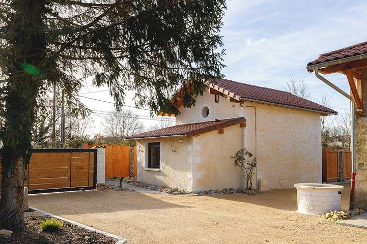 Maison de vacances pour 4 personnes, avec terrasse ainsi que jardin et jacuzzi