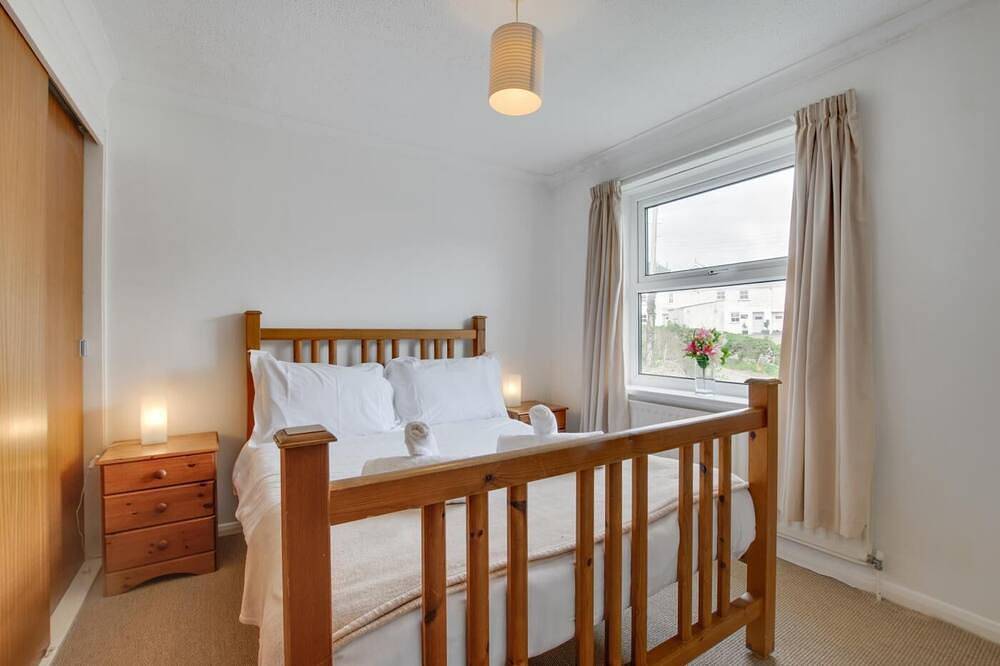 3 Bed in Perranuthnoe (oc-4withe) in Cornwall