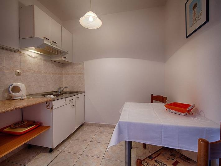 Gîte pour 2 personnes, avec terrasse, animaux acceptés dans Lastovo - 2